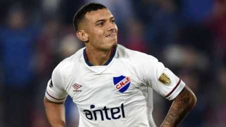 Fagúndez entrou na mira da diretoria do Vasco