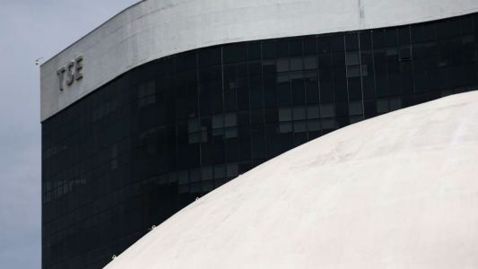 Fake News: presidente do TSE manda retirar notícia que liga líder do PCC a Lula