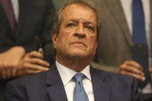 Defesa de Valdemar Costa Neto diz que decisão de Flávio Dino criminaliza atividade política