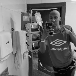 Kauã Sales, jogador do Santa Clara, revela tumor no fêmur