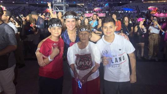 Família acompanha show de Luan Santana em BH