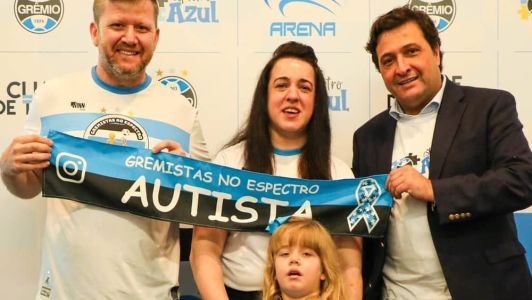Família da pequena Lorena foi recebida pelo presidente Alberto Guerra na Arena
