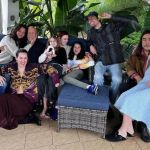 Esposa de Bruce Willis publica foto da família reunida