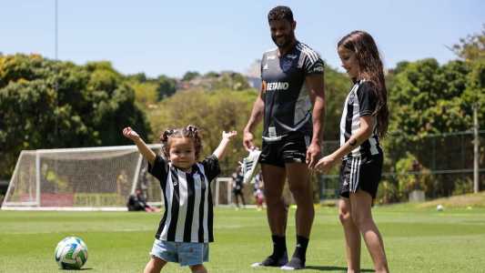 Família de Hulk na Cidade do Galo