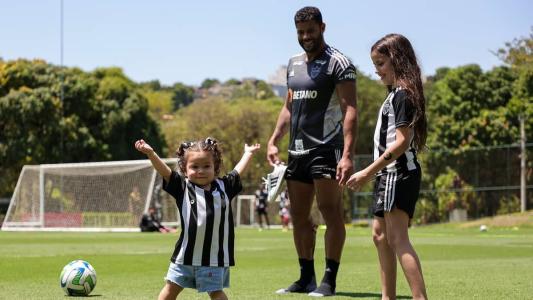 Família de Hulk na Cidade do Galo