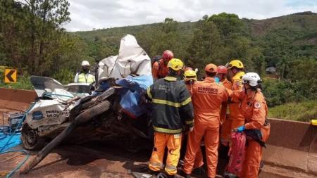 Família que morreu em acidente na BR-381 é velada no interior de Minas