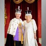 Família real britânica divulga fotos oficiais de Charles III e Camilla; veja