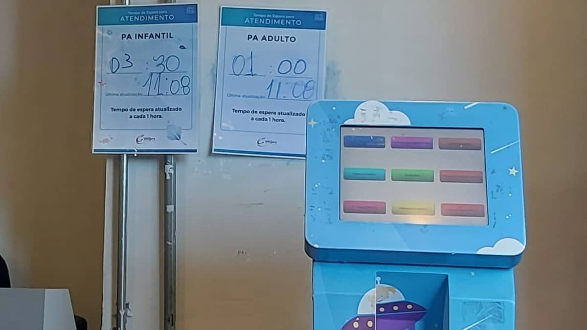 Pais relatam espera de quase 4 horas para atendimento pediátrico no Hospital Vila da Serra