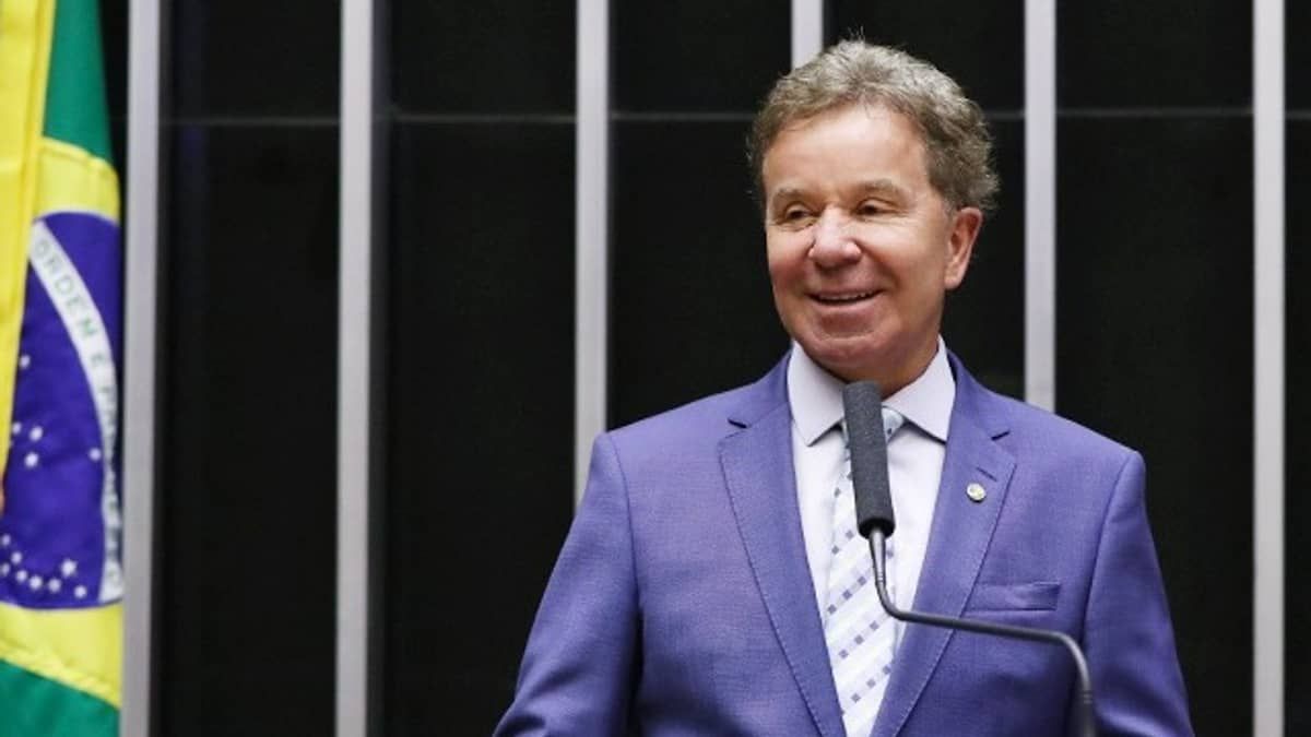 Deputado do PSD de MG dispara contra Fuad: 'não podemos ter candidato que não se enquadre no partido'