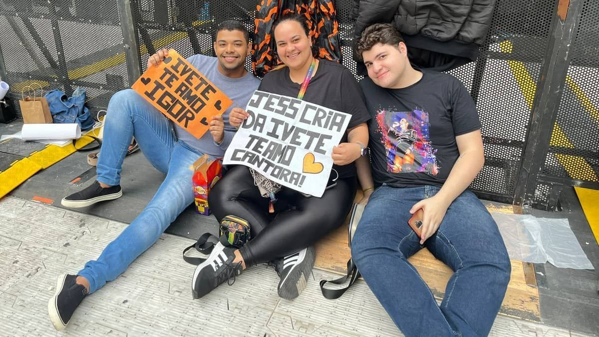 Fãs de Ivete Sangalo chegam 12 horas antes de shows na Arena MRV 