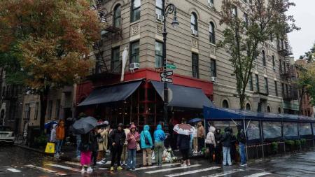 Fãs visitaram o prédio no West Village de Manhattan, em Nova York