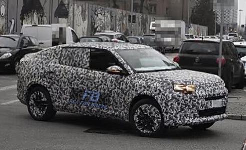 Novo Fiat Fastback