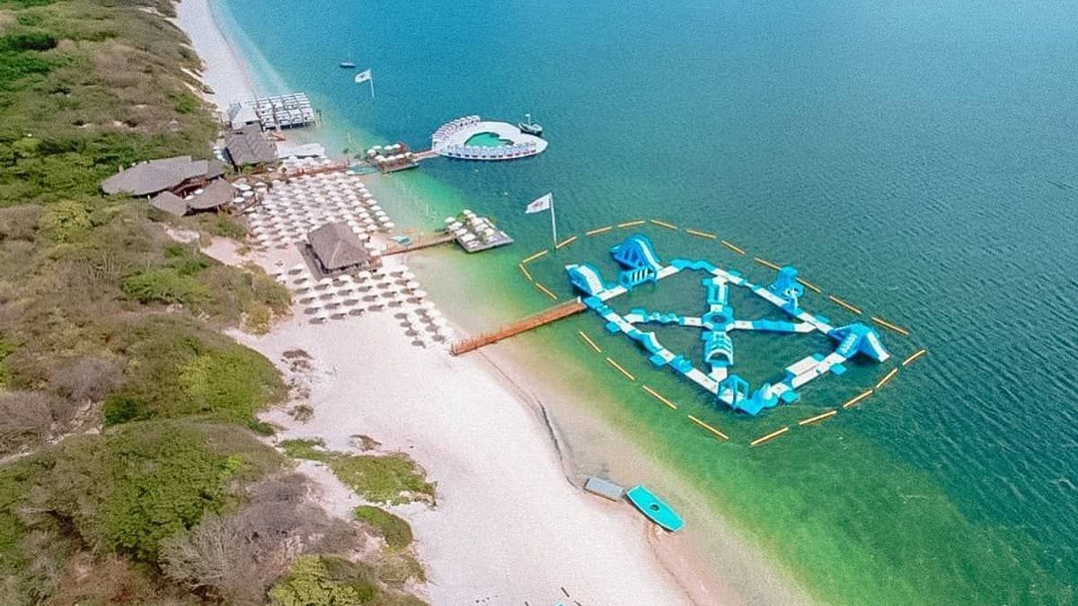 Turista morre em brinquedo aquático de clube de luxo em Jericoacoara
