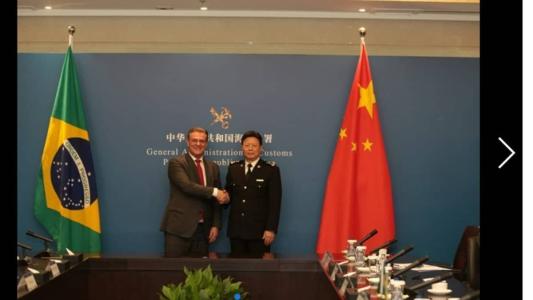 Fávaro relatou que se reuniu com o Ministro da Administração Geral da Aduana Chinesa (GACC), Yu Jianhua, para tratar do assunto
