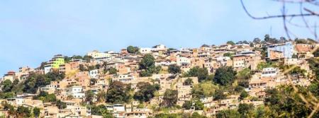 Pesquisa aponta que os moradores nas favelas estão mais endividados atualmente do que há dois anos