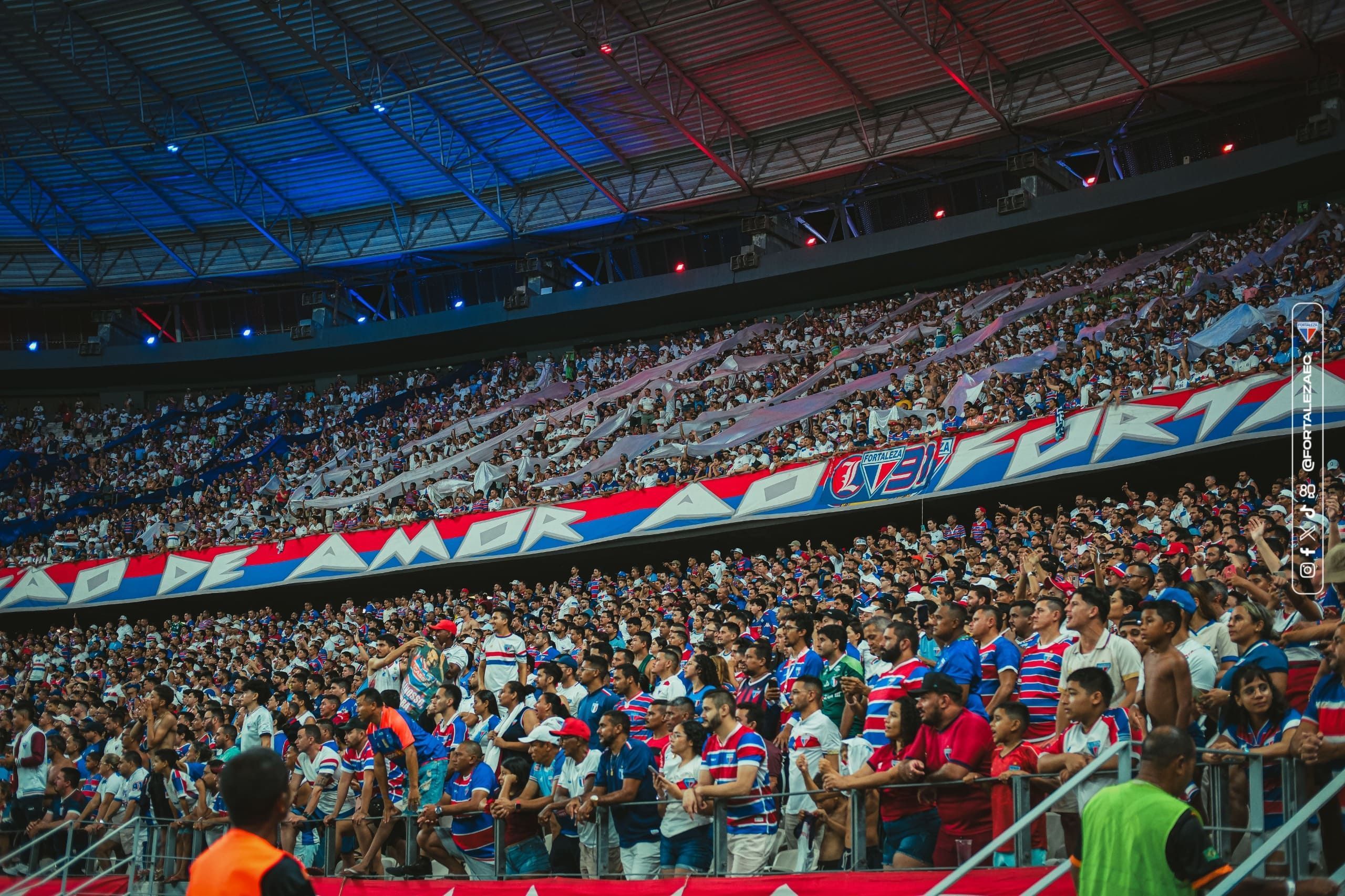 Fortaleza comercializa ingressos a partir de R$ 15 para jogo contra o Cruzeiro