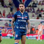 Expulso contra o Grêmio, Matheus Pereira se desculpa com torcida do Fortaleza