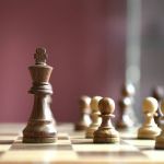 Mulheres trans são proibidas de participar de competições femininas de xadrez