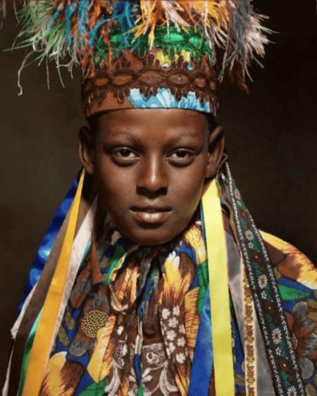 Foto da exposição “Rusá: Devoção e Celebração”