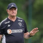 Atlético: Felipão define substituto de Hulk e escalação para enfrentar o Botafogo