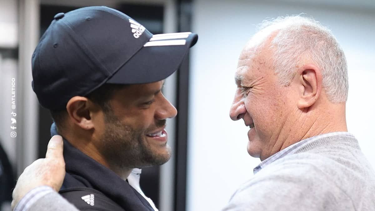Felipão tem primeiro encontro com elenco do Atlético; veja fotos