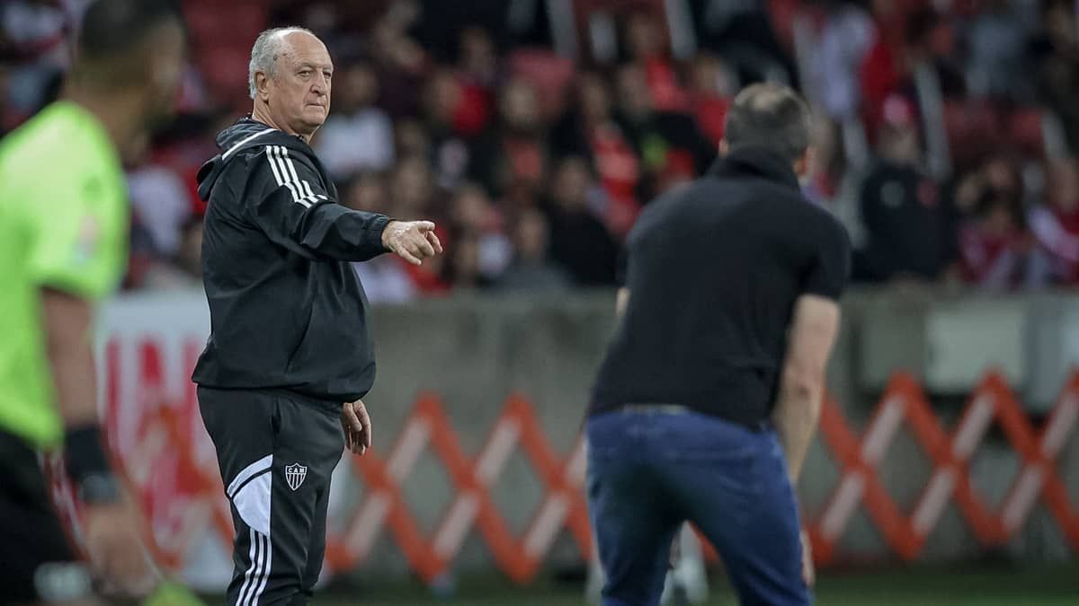 Felipão pede cautela ao Atlético e rechaça time imbatível na Arena MRV