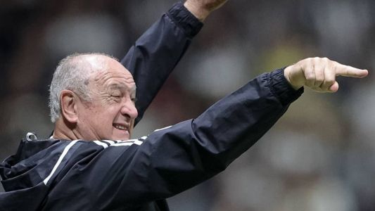 Felipão destacou inteligência de Paulinho, do Atlético
