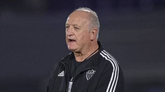 Felipão durante o empate por 1 a 1 entre Libertad e Atlético
