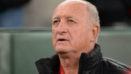 Felipão durante partida pelo Athletico Paranaense