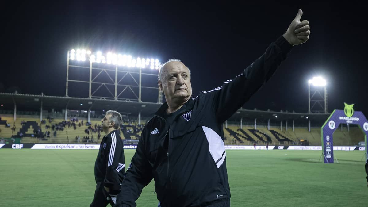 'Em uma coletiva, Felipão foi melhor que seis meses de Coudet', crava comentarista da Itatiaia      