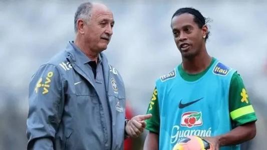 Felipão e Ronaldinho Gaúcho trabalharam juntos na Seleção Brasileira