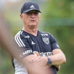 'Temos que tirar lições', diz Felipão sobre futuro do Atlético no Brasileirão