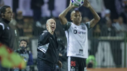 Felipão estreou pelo Atlético em 21 de junho, contra o Fluminense