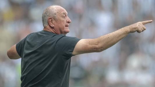 Felipão fez muitas trocas no Atlético para jogo contra o Goiás
