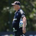 Com novidade, Felipão relaciona 24 jogadores no Atlético para jogo com Corinthians