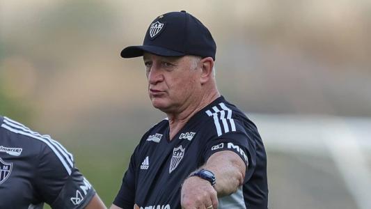 Felipão, técnico do Atlético, durante treino na Cidade do Galo