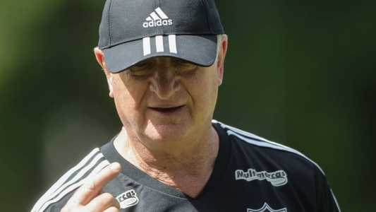 Felipão tem contrato com o Atlético até dezembro de 2024