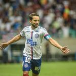 Após vaga na Libertadores e às vésperas do Ba-Vi, Everton Ribeiro cutuca rival