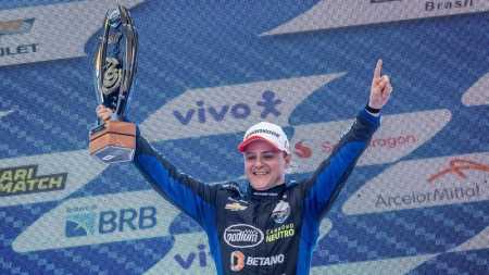 Felipe Massa conquistou primeira vitória na Stock Car
