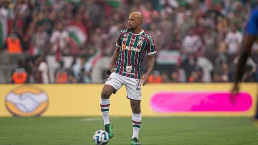 Felipe Melo em ação contra o Boca, na final da Copa Libertadores