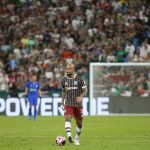 Justiça bloqueia contas de Felipe Melo, do Fluminense, por calote em aluguel