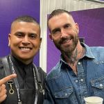 Conheça o barbeiro que deixou o cabelo do Adam Levine, do Maroon 5, na régua