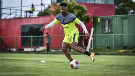 Felipinho, lateral do Sport