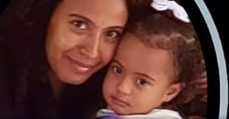 Polícia investiga caso de mãe e filha mortas com golpes de facão em Mariana-MG