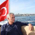 Fenerbahçe anuncia a contratação do técnico português José Mourinho