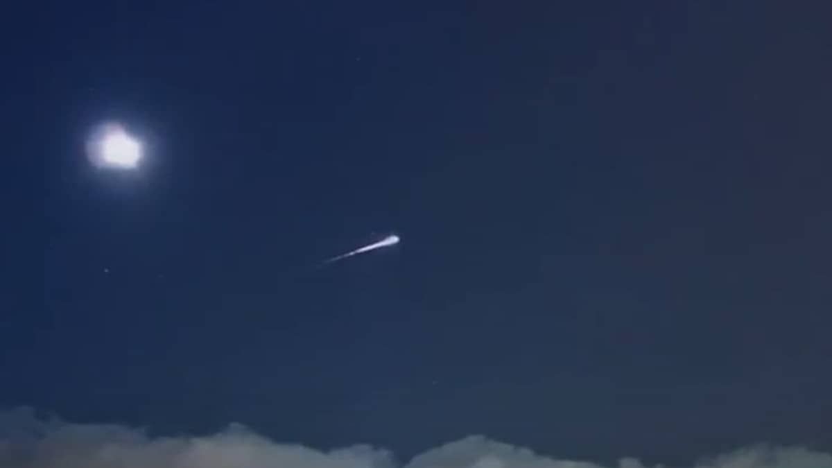 Vídeo: 'bola de fogo' é vista no céu e assusta moradores no Sul do Brasil 
