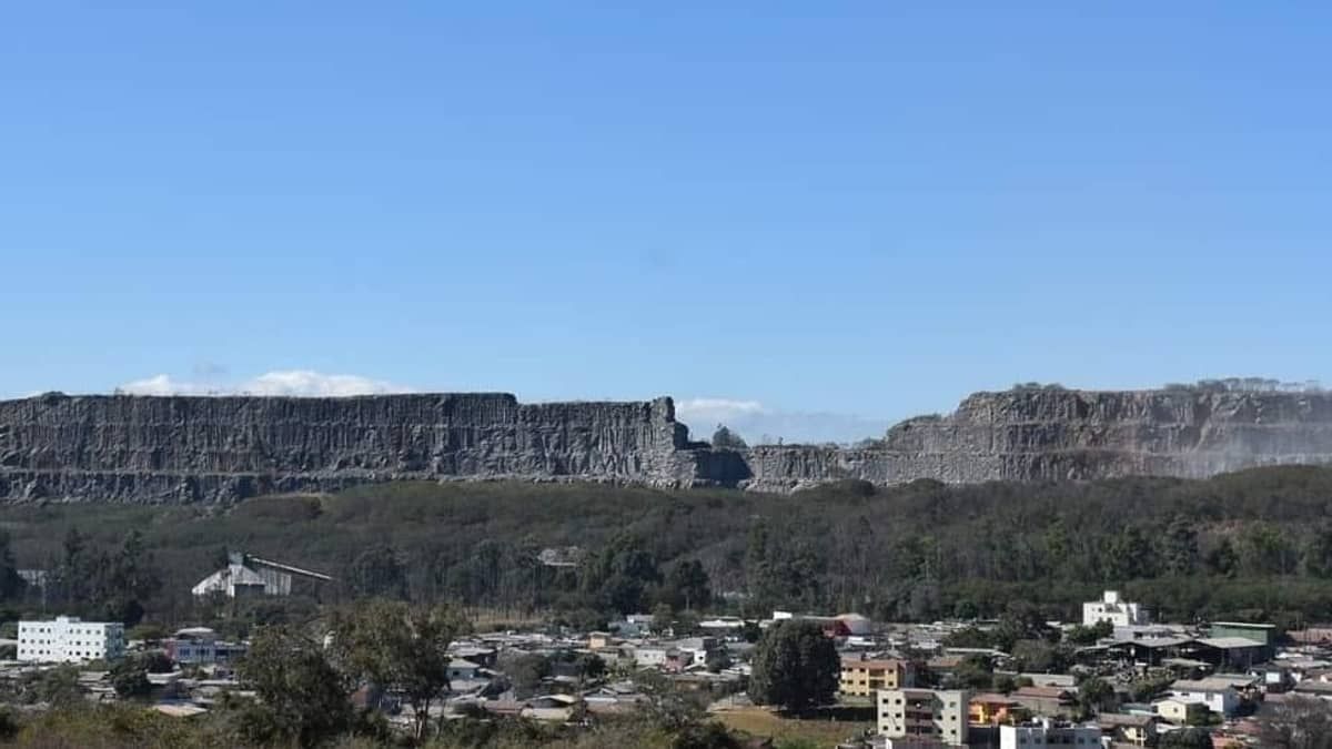Moradores de São José da Lapa (MG) relatam tremor de terra nesta quarta (4): 'tremeu foi tudo'