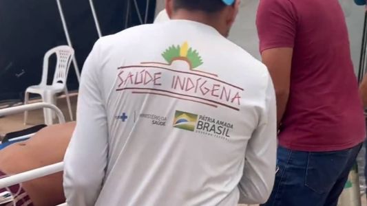 Feridos foram levados neste domingo para Boa Vista (RR)