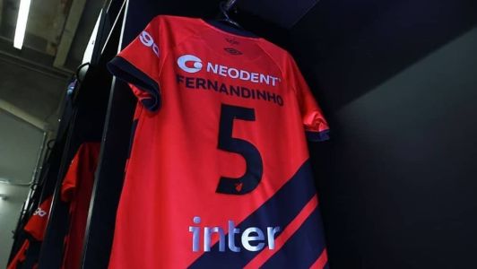 Fernandinho será um dos titulares do Athletico