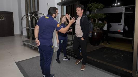 Fernando Diniz chegou em Cuiabá